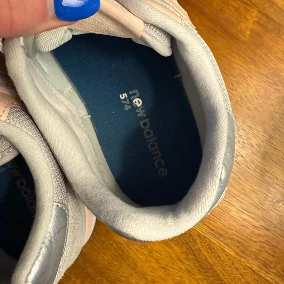 New Balances - Picture 3 of 7